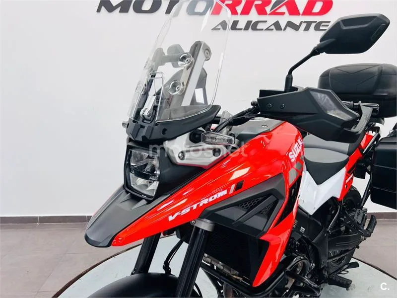 Suzuki V-Strom 1050 – Vista 9