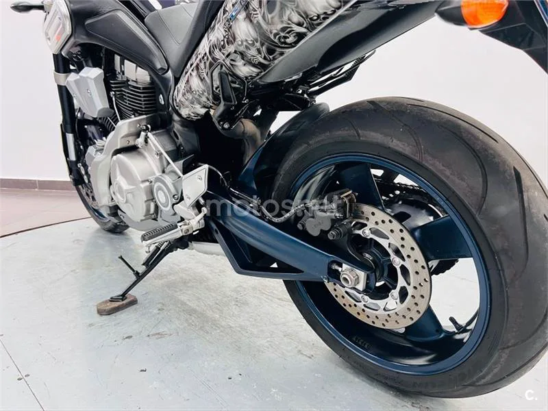 Yamaha MT-01 – Vista 11