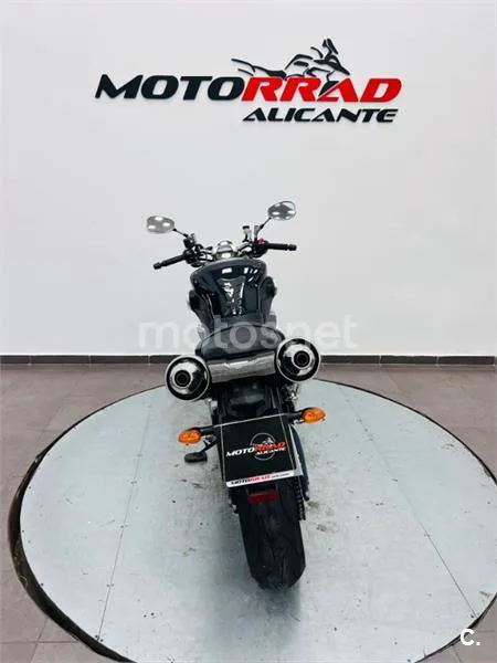 Yamaha MT-01 – Vista 4