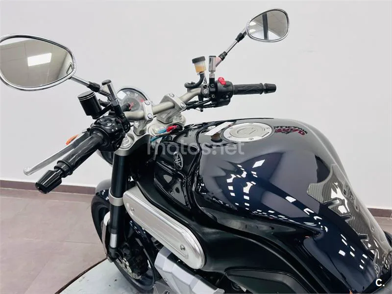 Yamaha MT-01 – Vista 9