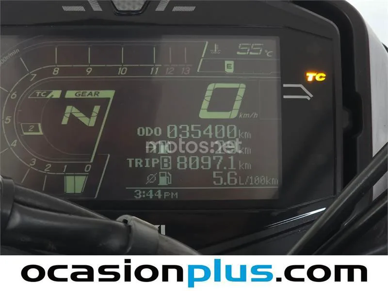 Suzuki GSX-S – Vista 12
