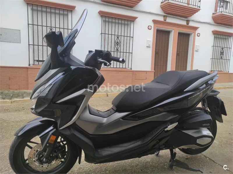 Honda Forza 350 – Vista 2