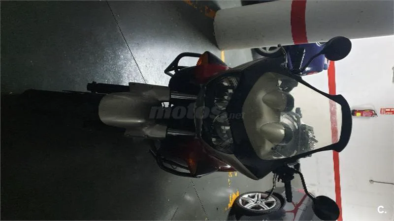 Honda Varadero XL1000V – Vista 3