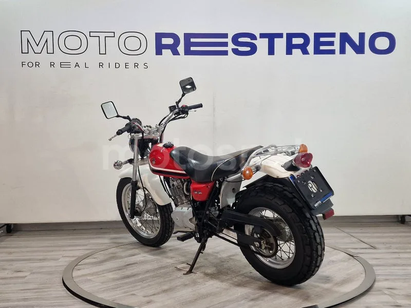Suzuki VanVan 125 – Vista 8