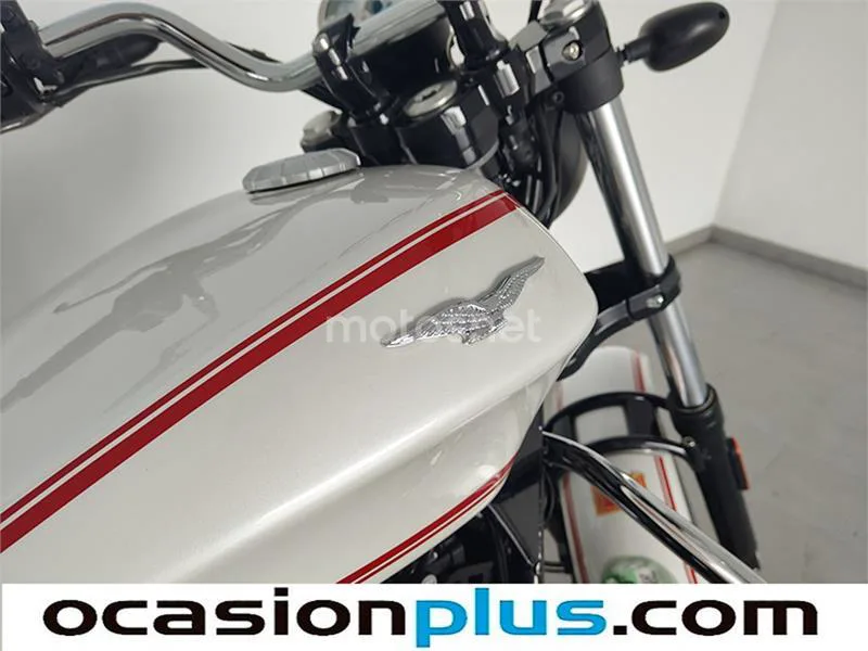 Moto Guzzi V9 – Vista 13