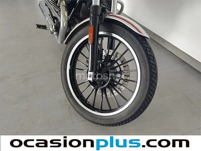 Moto Guzzi V9 – Vista 23