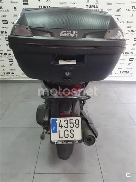 Honda PCX 125 – Vista 4