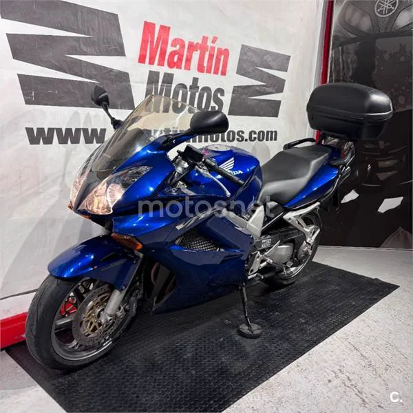 Honda VFR 800 – Vista 5