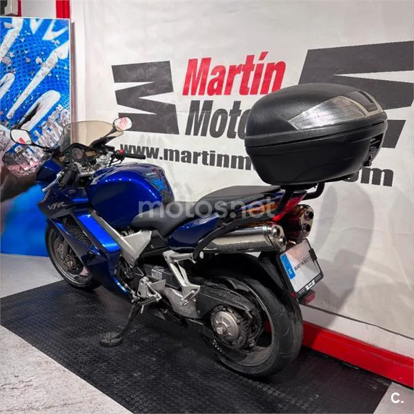 Honda VFR 800 – Vista 7