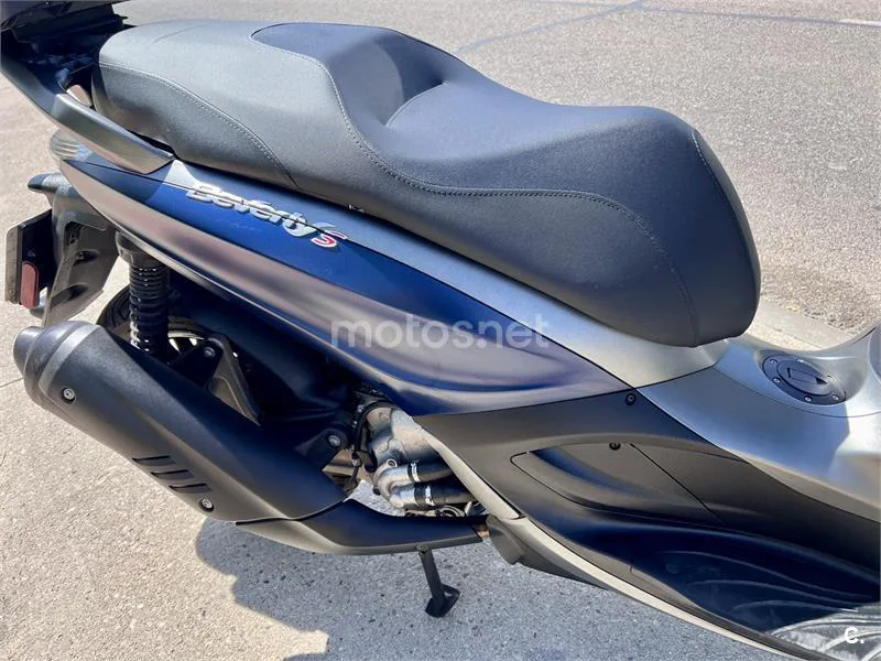 Piaggio Beverly 300 – Vista 9