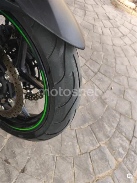 Kawasaki Versys – Vista 5