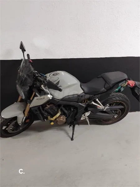 Honda CB 650 R – Vista 4