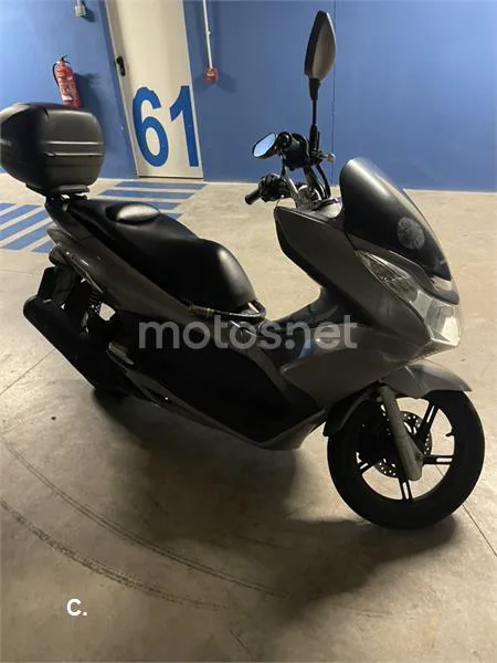 Honda PCX 125 – Vista 2