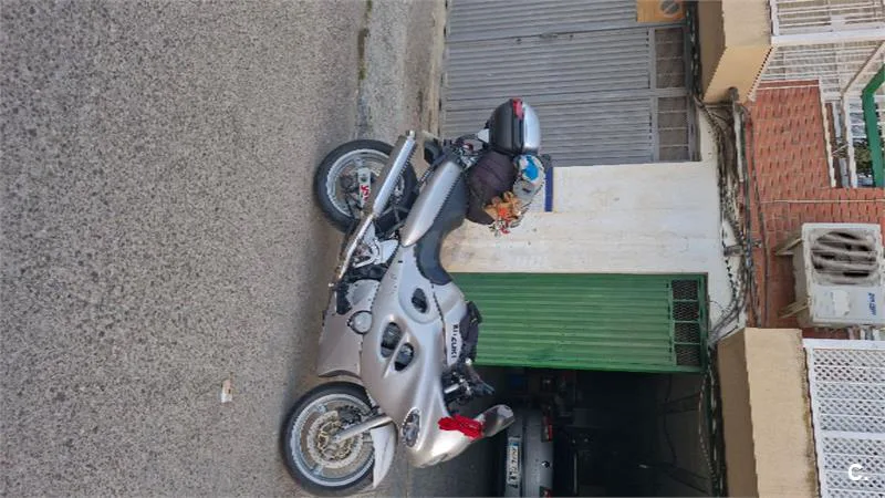 Suzuki GSX 750 F – Vista 3