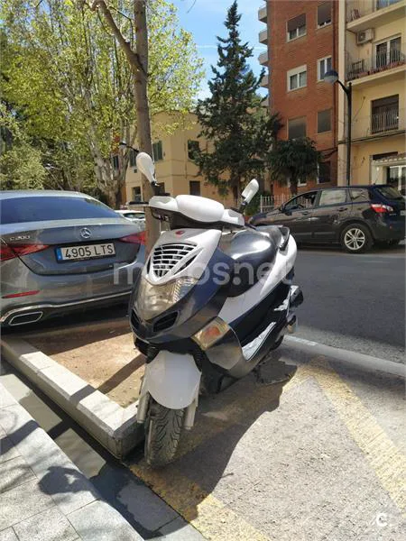 Kymco Bet & Win 125 – Vista 4