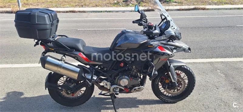 Benelli TRK 502 – Vista 2