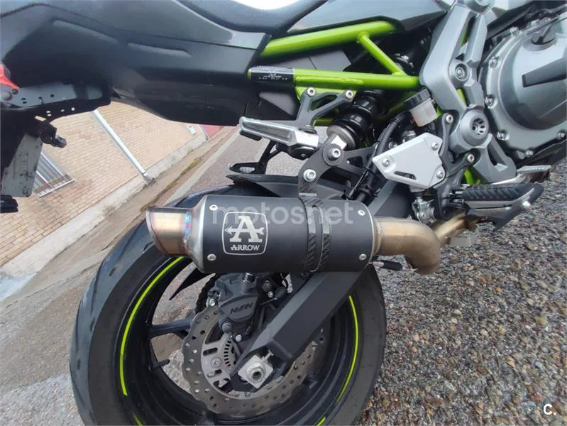 Kawasaki Z 900 – Vista 12