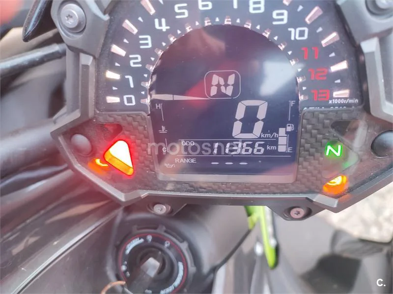 Kawasaki Z 900 – Vista 8