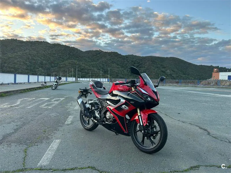 QJ Motor SRK 125 3500 € 2025 Sevilla - 1