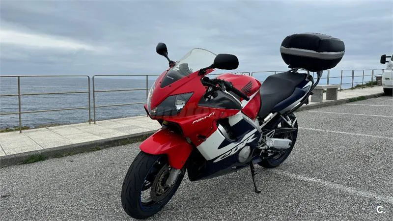 Honda CBR 600F – Vista 3