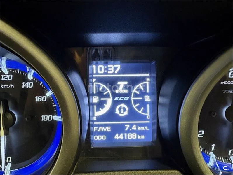 Yamaha TMAX – Vista 6