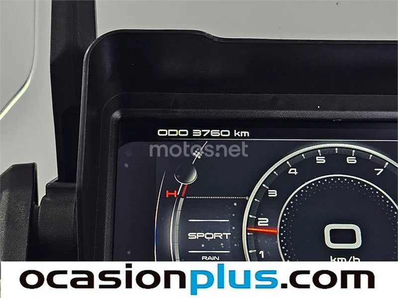 CFMOTO 800MT – Vista 12