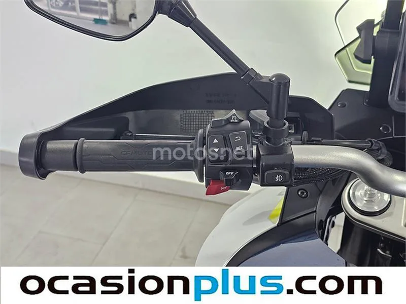 CFMOTO 800MT – Vista 9