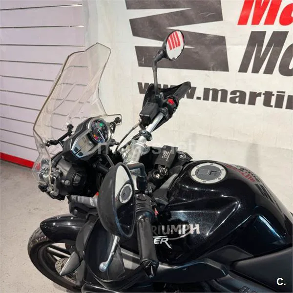 Triumph Tiger 800 – Vista 8