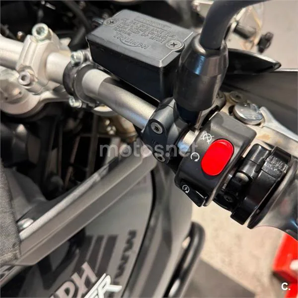 Triumph Tiger 800 – Vista 10