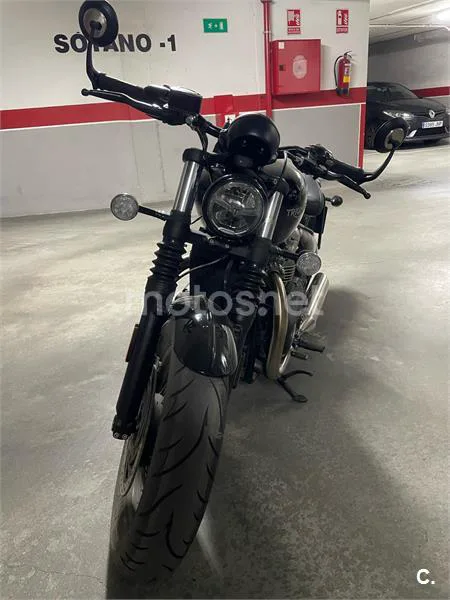 Triumph Bonneville Bobber – Vista 3