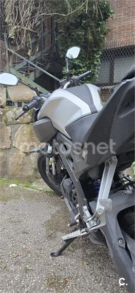 Yamaha MT-125 – Vista 2