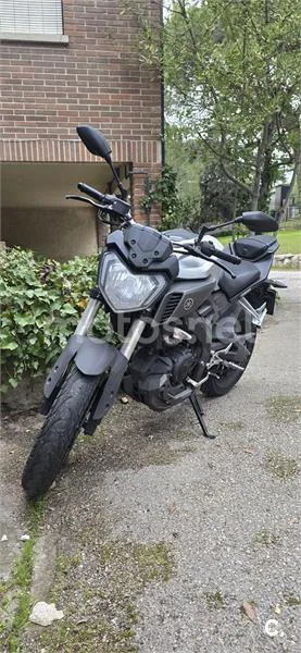Yamaha MT-125 – Vista 4