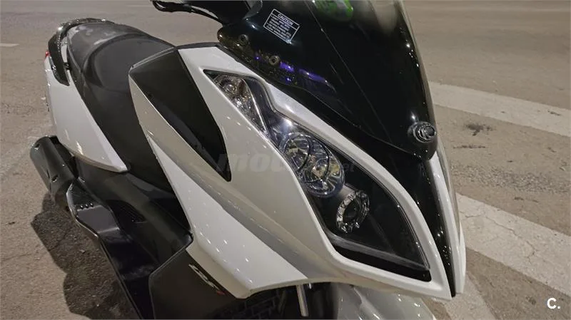 Kymco Super Dink 125i – Vista 4