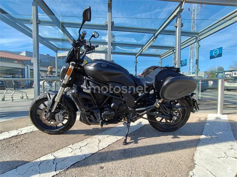 Benelli 502 C 4800 € 2022 Granada - 2