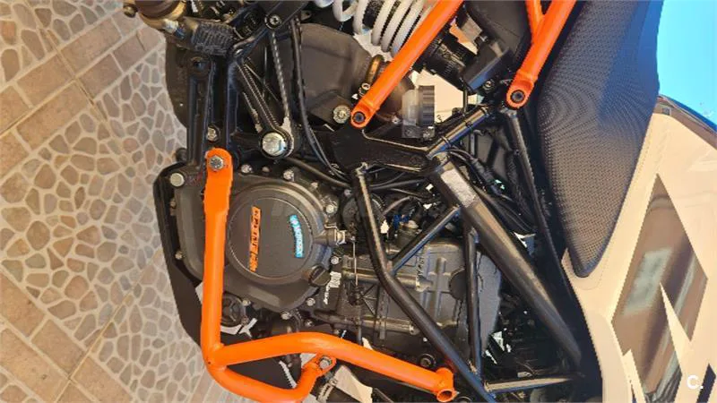 KTM 125 – Vista 2