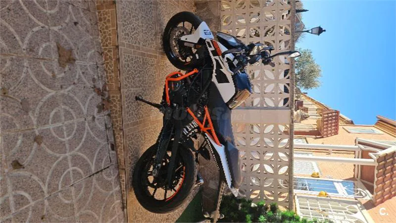 KTM 125 – Vista 3