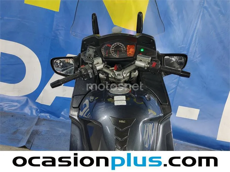 Honda Pan-European ST 1300 – Vista 21