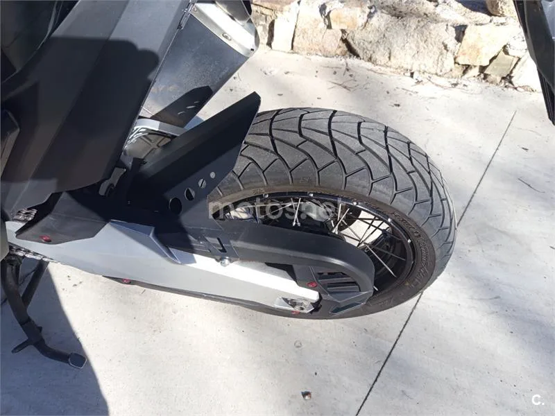 Honda X-ADV – Vista 8