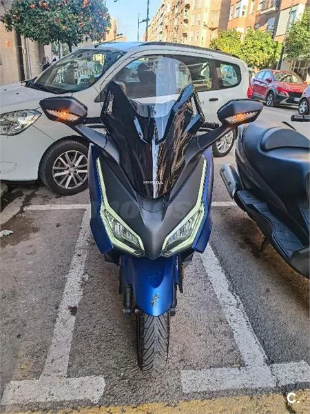 Honda Forza 350 – Vista 2