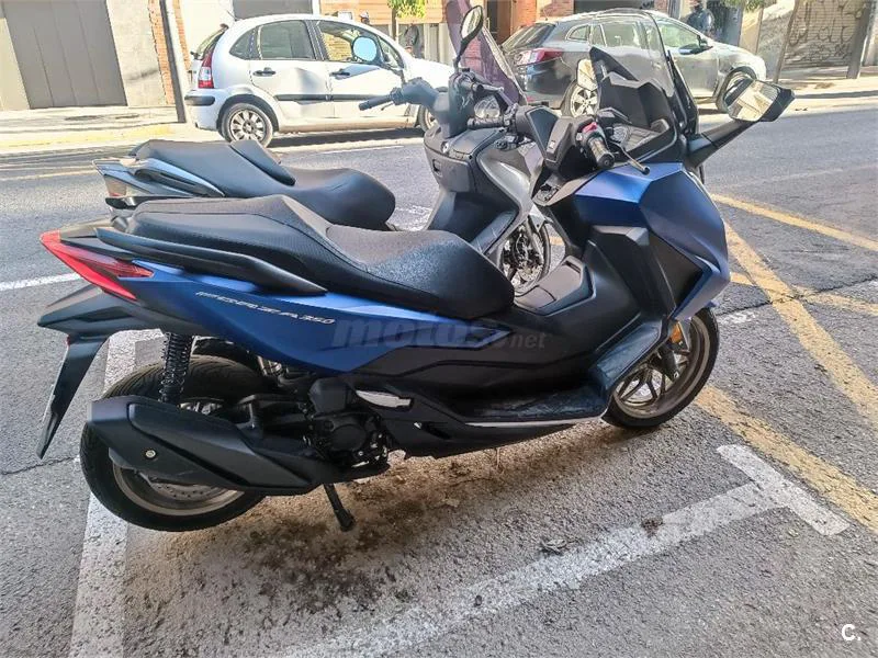 Honda Forza 350 – Vista 3