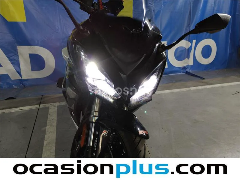 Kawasaki Ninja 1000 SX – Vista 15