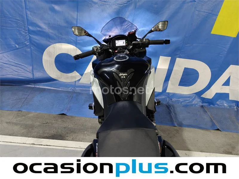 Kawasaki Ninja 1000 SX – Vista 20