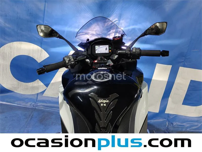 Kawasaki Ninja 1000 SX – Vista 21