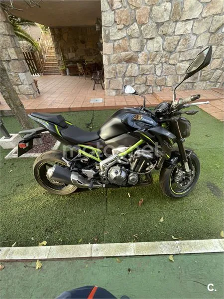 Kawasaki Z 900 – Vista 2