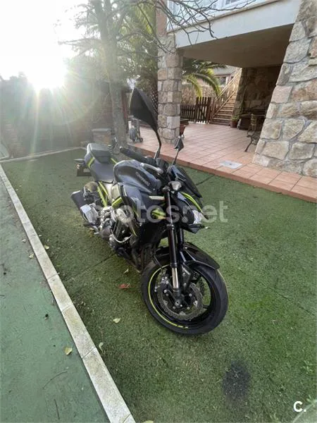 Kawasaki Z 900 – Vista 4