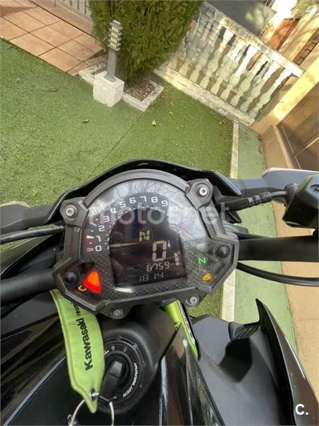 Kawasaki Z 900 – Vista 5