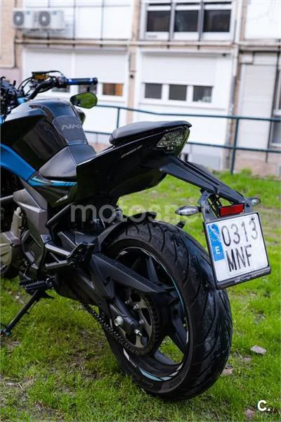 CFMOTO 650 NK – Vista 7