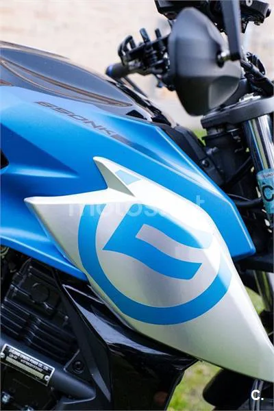 CFMOTO 650 NK – Vista 8