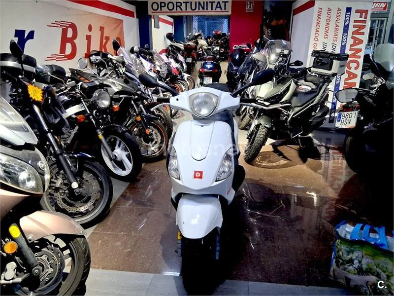 Derbi BOULEVARD 125 4T – Vista 5