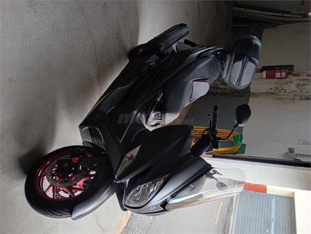 Suzuki BURGMAN 400 2000 € 2019 Barcelona